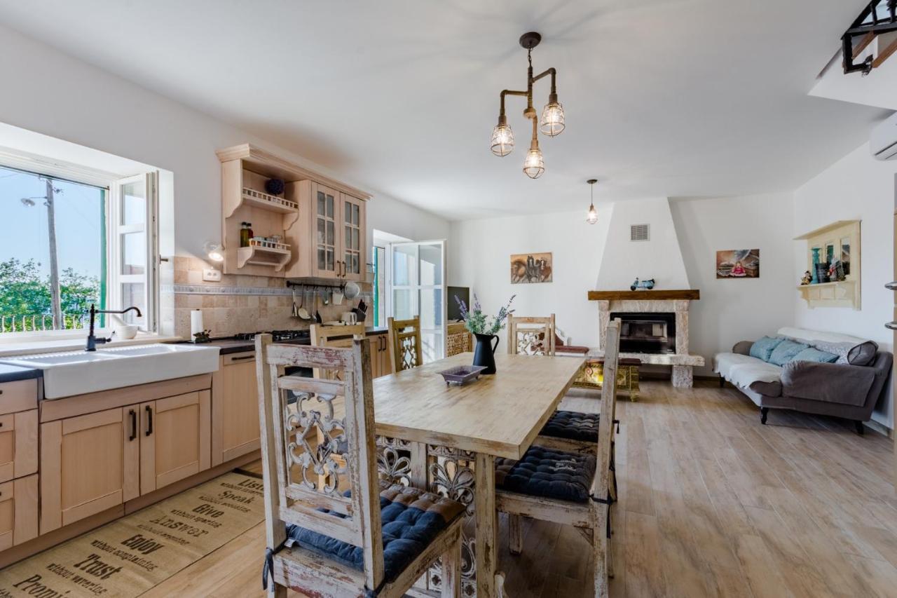 Holiday Home Rustic Kraljici Zewnętrze zdjęcie