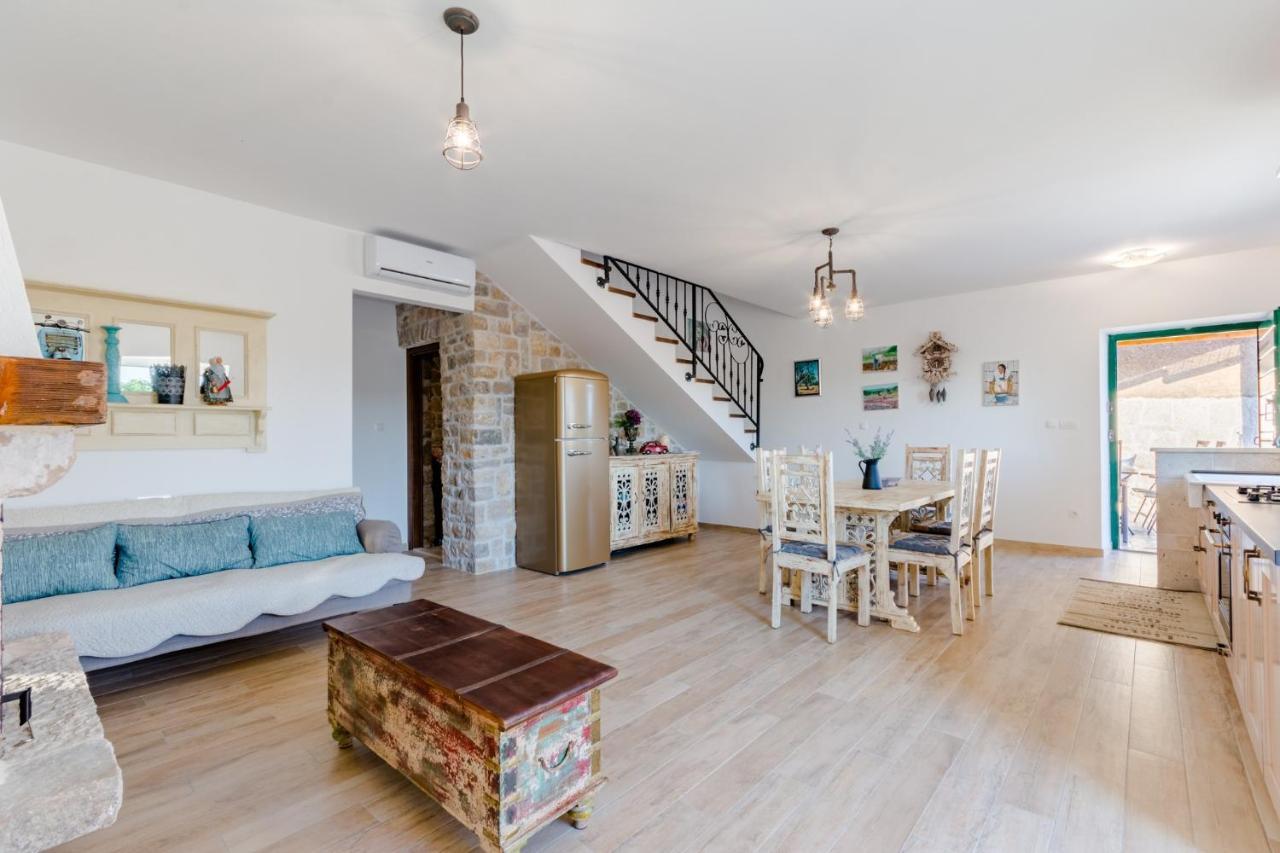 Holiday Home Rustic Kraljici Zewnętrze zdjęcie