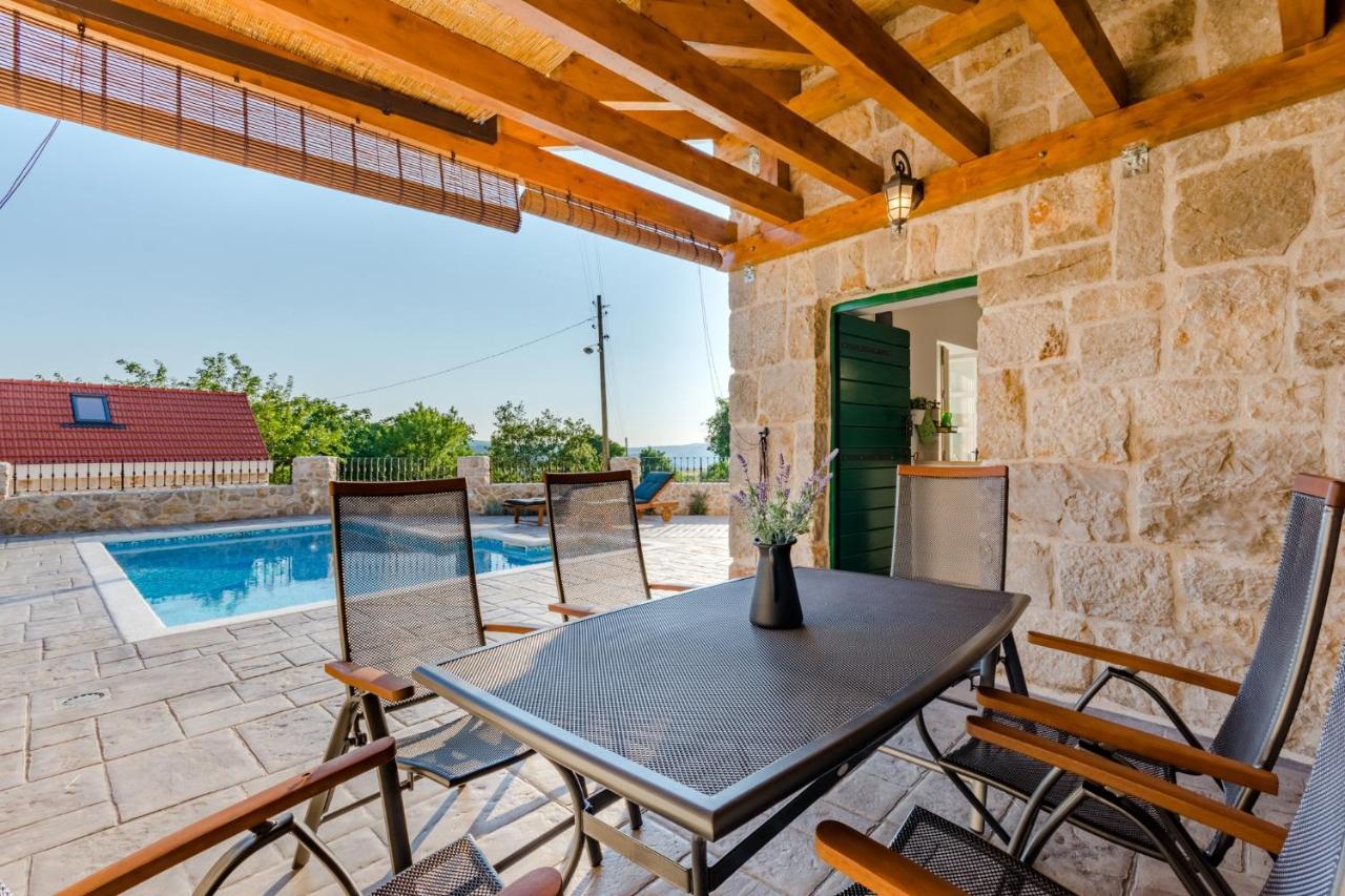 Holiday Home Rustic Kraljici Zewnętrze zdjęcie